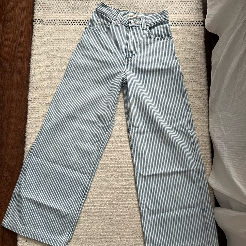 Levi’s Wide Leg Striped Jeans - Light Blue stripped